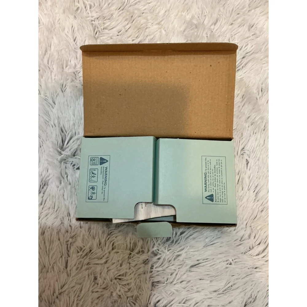 PartyLite Square Frosted Glass Votive Holders Set of 2 — Gift Ready - Picture 9 of 13